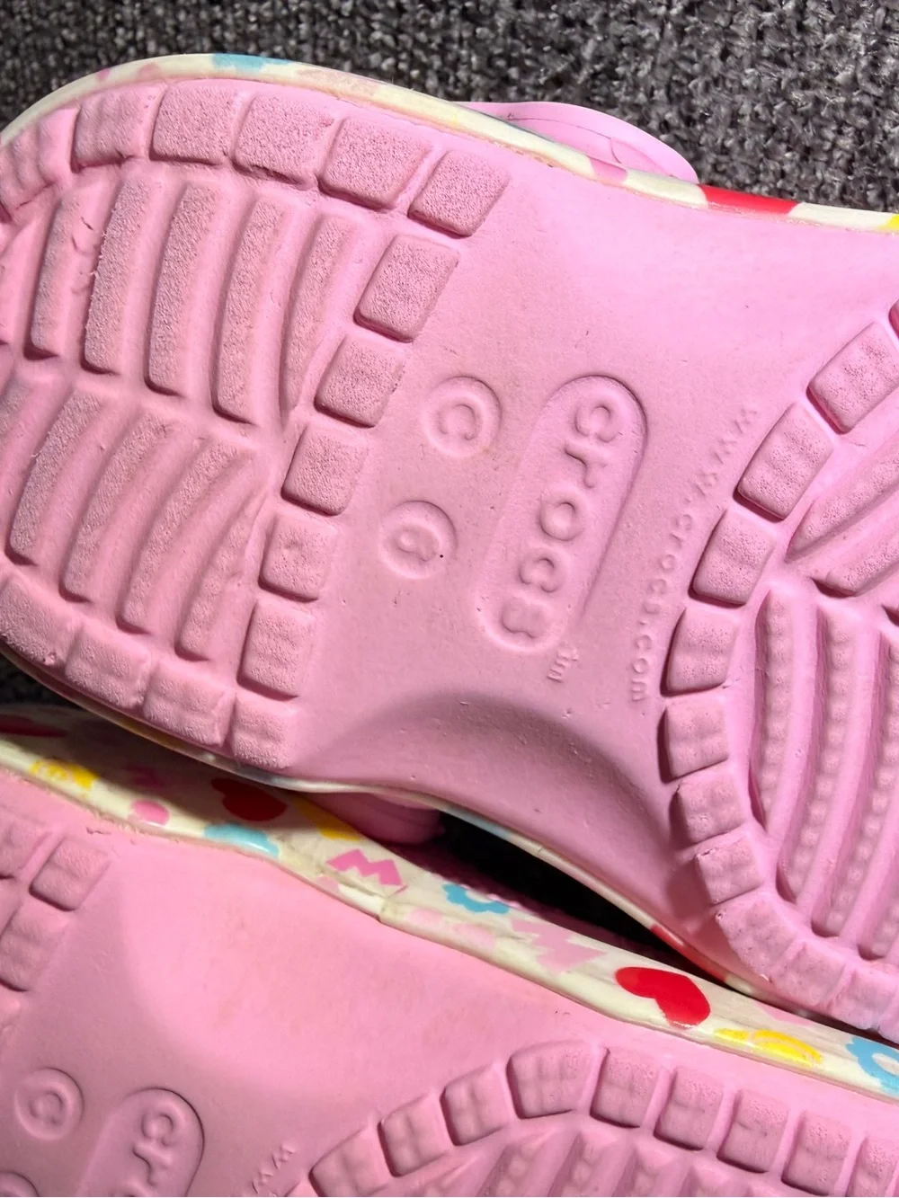 Crocs x Disney Toddler Girls Minnie and Friends Classic Clogs size C6 - Picture 9 of 9